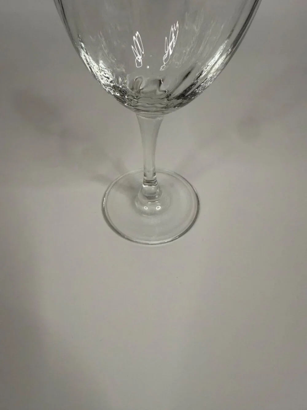 Crystal Swirl Champagne Goblet / Wine Glass, 7.5